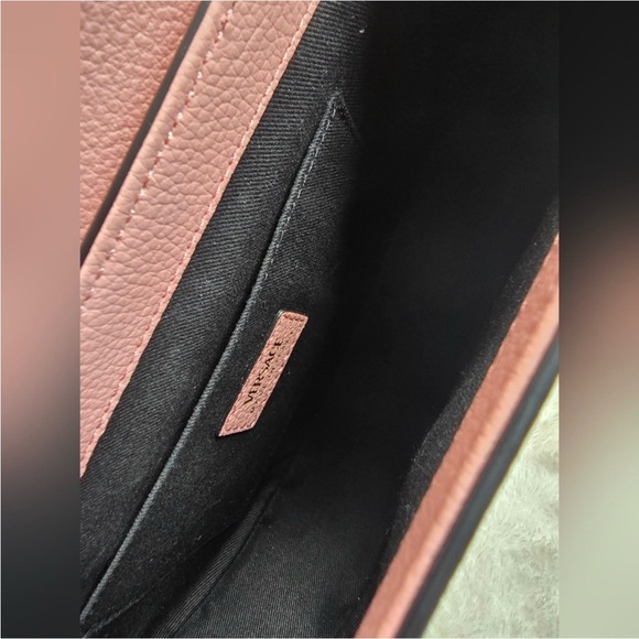 Versace Virtus Pink Calf
Leather Shoulder/Crossbody Bag - Picture 5 of 7